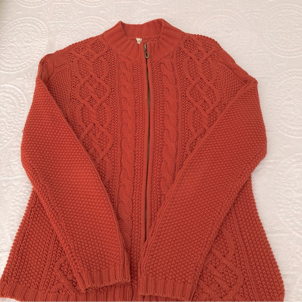 Leo and Nicole zip front cable knit sweater